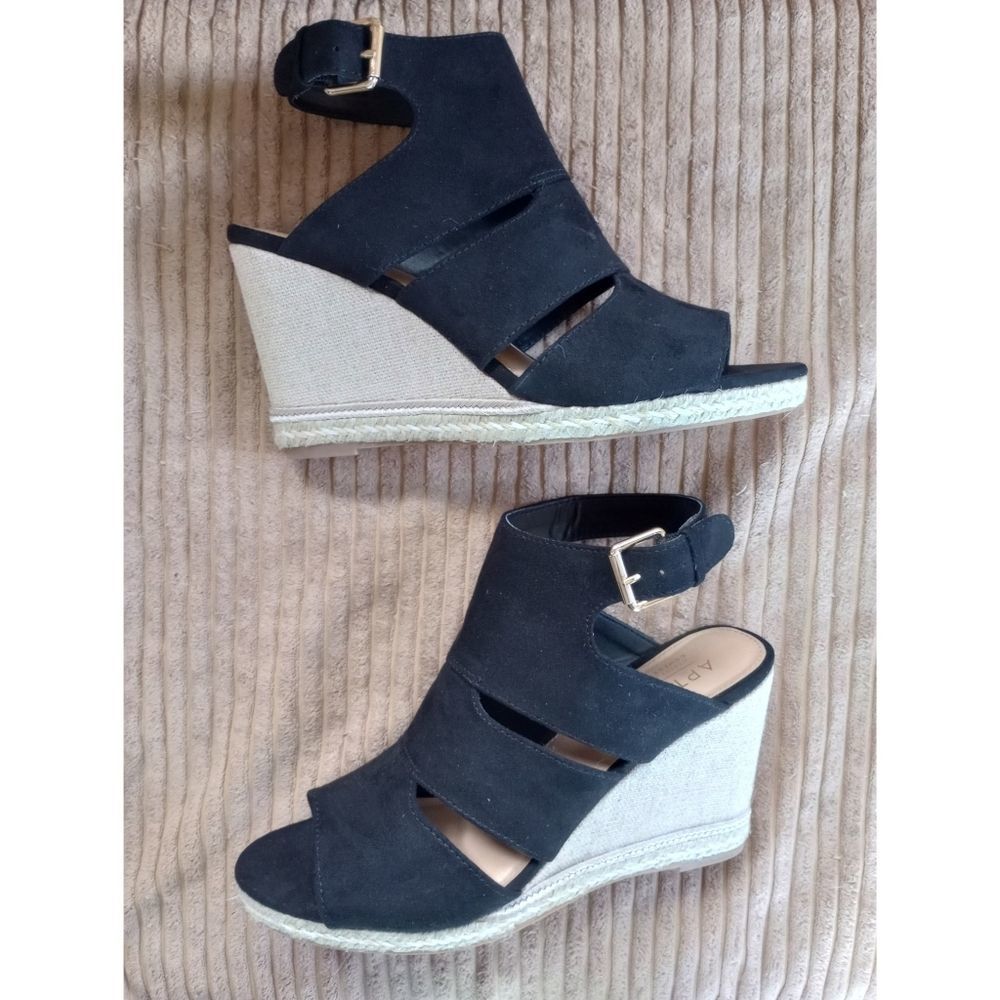Apt. 9 Black Faux Suede Wedges
